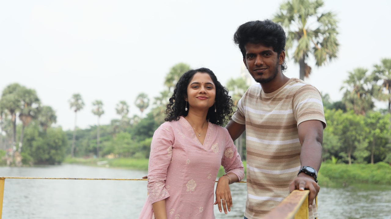You are currently viewing Gandhi Kannadi Movie Review: “KPY Bala’s Transformation from Comedian to Hero in Gandhi Kannadi”