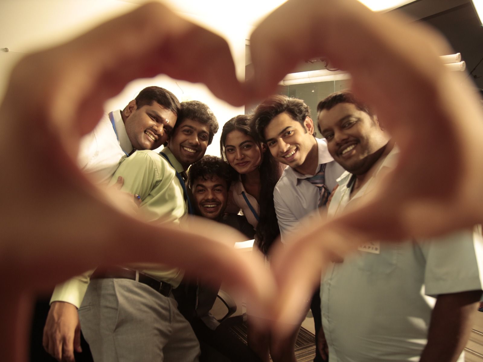Read more about the article தலைப்பு டீசர் – “ கோல்ட் கால் “ 