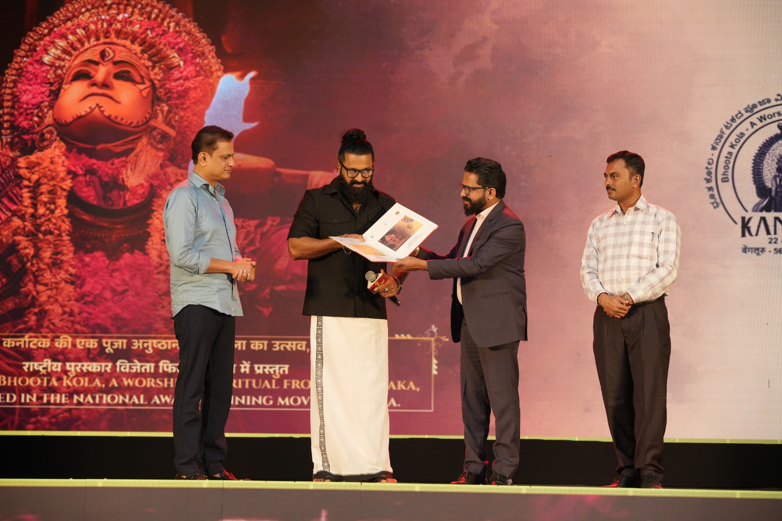 Read more about the article India Post and Hombale Films Honour the Legacy of Kantara with Special Cover, Picture Postcards & Cancellation Stamp