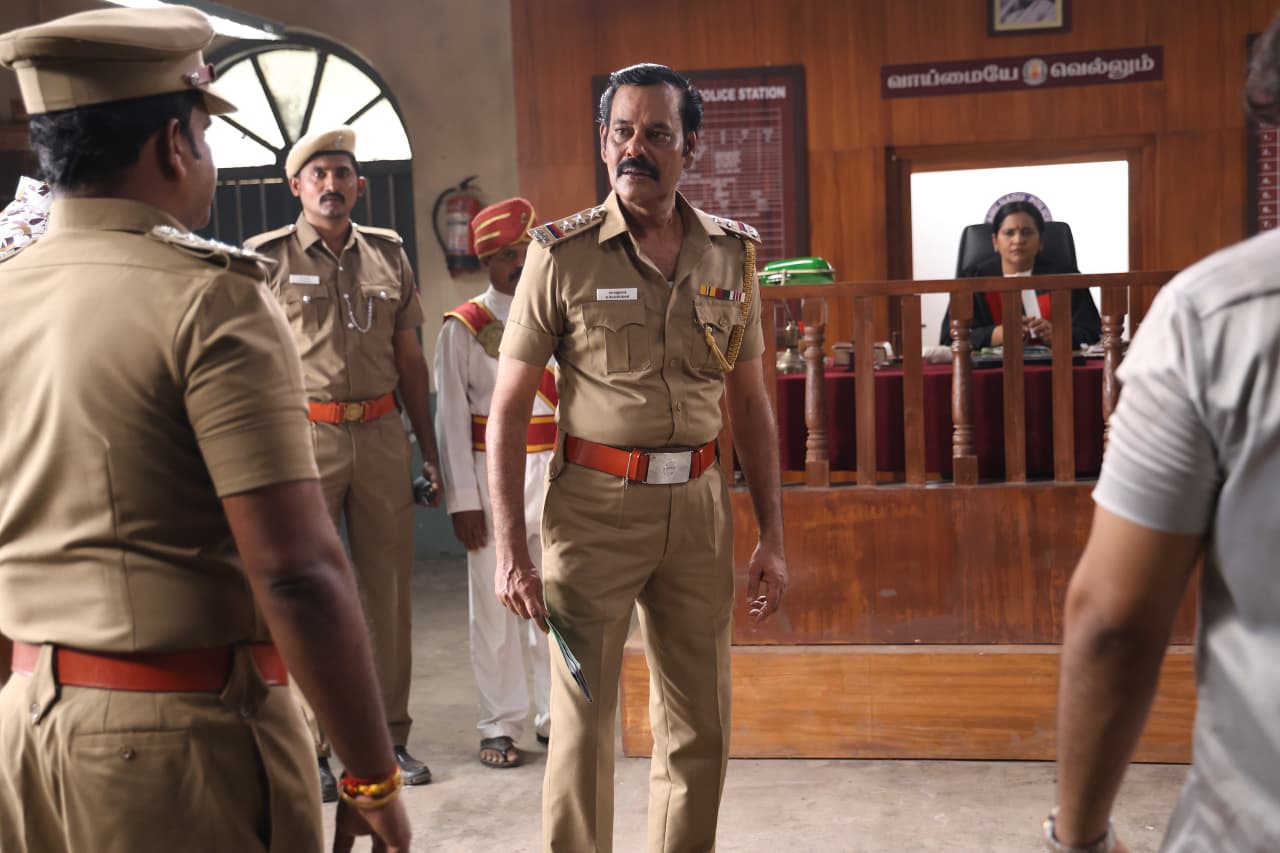 Read more about the article Right Tamil Movie Review: A Thriller That Questions Power and Justice