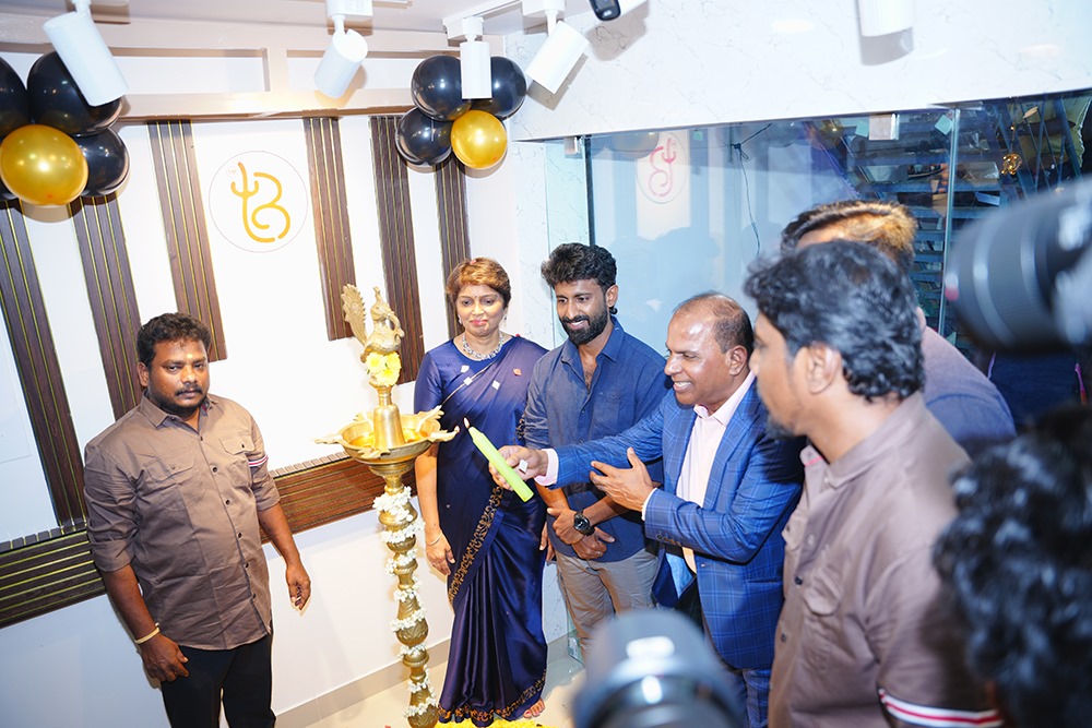 Read more about the article BLACK THREAD premium Men’s wear launched at Taramani