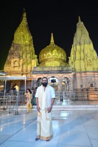Read more about the article Rishab Shetty’s Spiritual Journey from Dakshina Kashi to Kashi