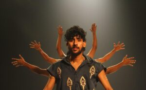 Read more about the article “காக்கும் வடிவேல்” ஒரு புதிய இசை மைல்கல்லைப் பதிவு செய்கிறது.