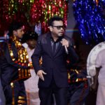 *Moonwalk திரைப்படத்தின் ‘Yethu’ பாடலுக்கு ஆப்பிரிக்கன குழந்தைகளின் இசைக்குழு நடமாடி வீடியோ பதிவிட்ட நிலையில் அதற்கு ஏ.ஆர்.ரஹ்மான் கமெண்ட் செய்து தனது மகிழ்ச்சியை வெளிப்படுத்தியுள்ளார்.*