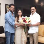 *தமிழக முதல்வரைச் சந்தித்த “வித் லவ்” படத் தயாரிப்பாளர்கள்*