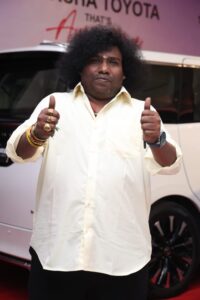 Read more about the article *Kenatha Kaanom Soars with soulful success: Yogi Babu’s Emotional Thanks*