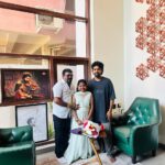 பிரபல இசையமைப்பாளர் ஜீ.வி. பிரகாஷ்   பிறந்தநாளில் பின்னணிப் பாடகர் வேல்முருகன் தங்கச் சங்கிலி அன்பளிப்பு!