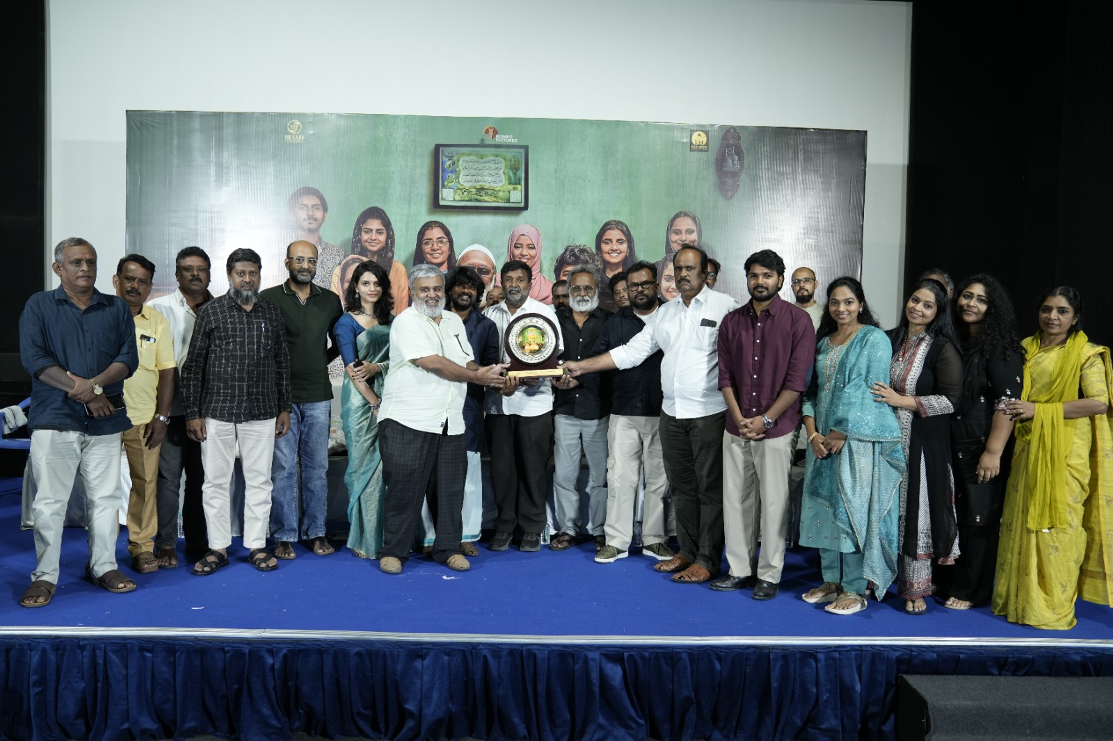You are currently viewing கில்ட் தமிழ் திரைப்பட தயாரிப்பாளர்கள் சங்கம் சார்பில்,  “ஹபீபி” படத்திற்கு பாராட்டு விழா ! 