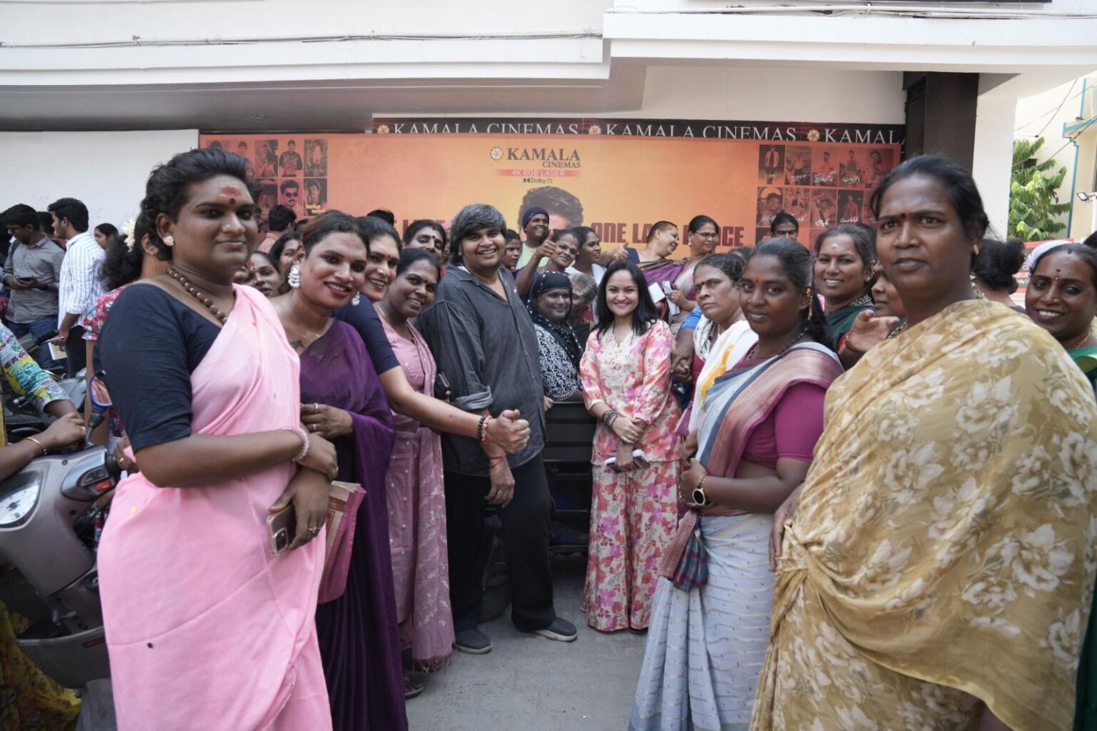 Dorothy’ Team Extends Financial Assistance to Support the Well-being of 25 Transgender Individuals Producers Jyoti Deshpande, Guneet Monga Kapoor and Achin Jain, along with director Karthik Subbaraj, extend financial assistance to 25 individuals battling serious health conditions.
