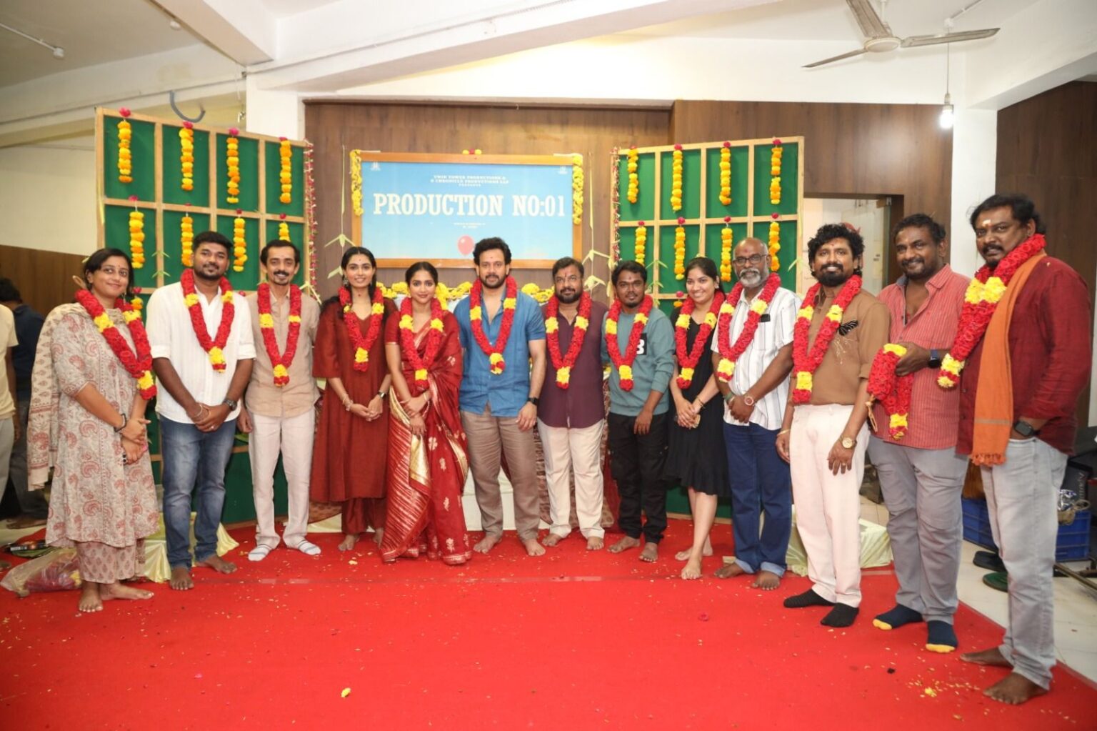 பரத் – ராஜேஷ் மாதவன் இணையும் கலகலப்பான ஃபேமிலி என்டர்டெய்னர்! பூஜையுடன் கோலாகலமாகத் தொடங்கியது !