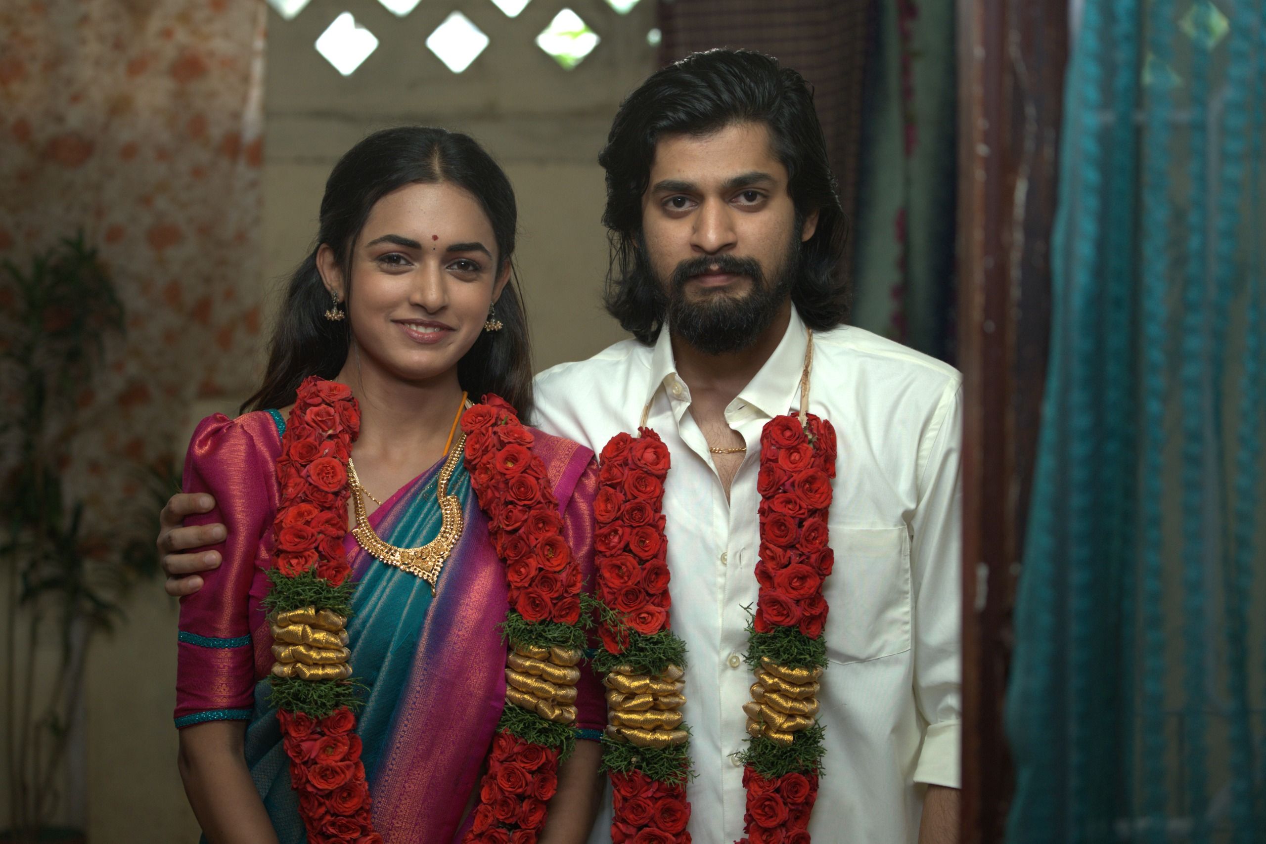 You are currently viewing Enemy of the Smuggler Tamil Movie Review: Big Money, Bigger Trouble!